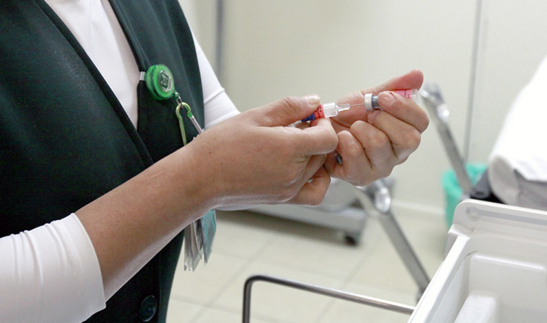 Aplicará IMSS Poniente 329 mil 485 vacunas