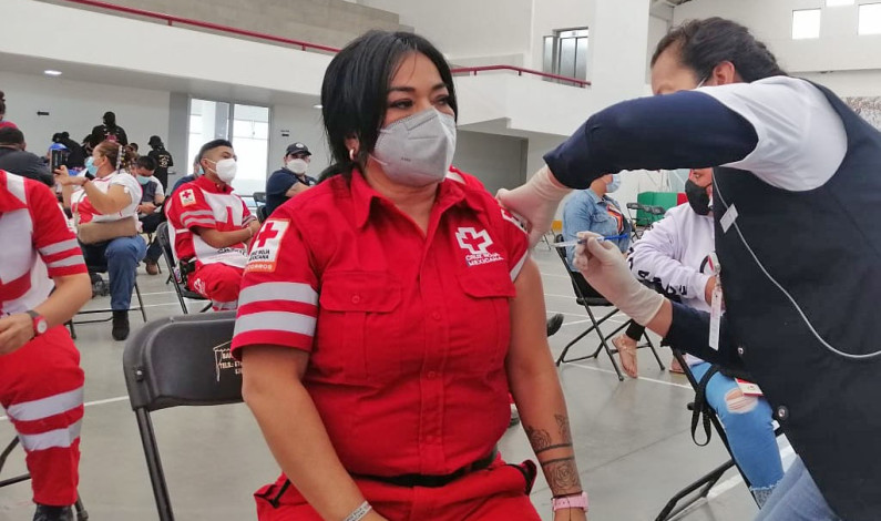 Vacunan contra COVID a mil 067 voluntarios de Cruz Roja en Edomex