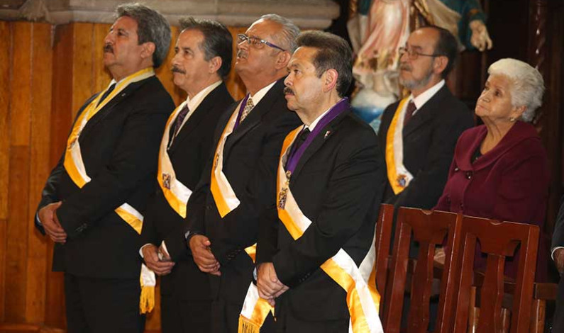 Encabeza Villa Galván nueva mesa directiva de Caballeros de Colón Toluca