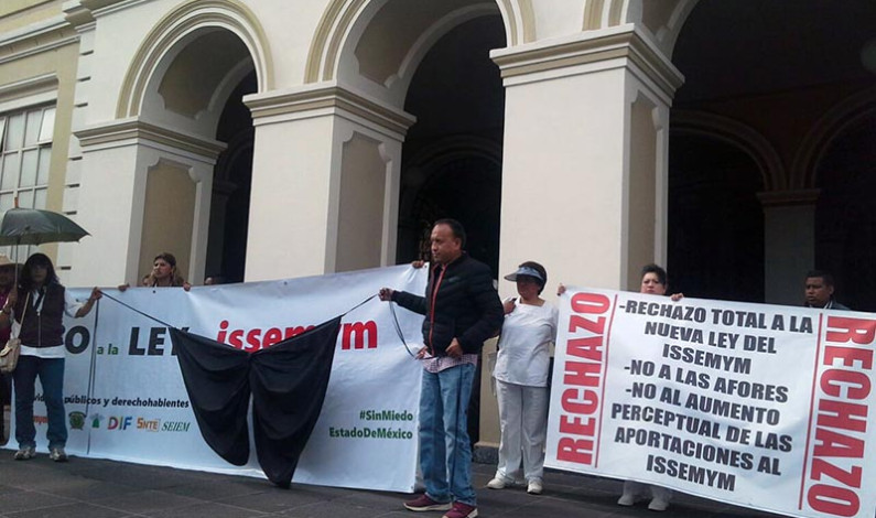 Simpatizantes de Morena exigen que UAEM explique dónde quedaron las cuotas del ISSEMyM de los empleados