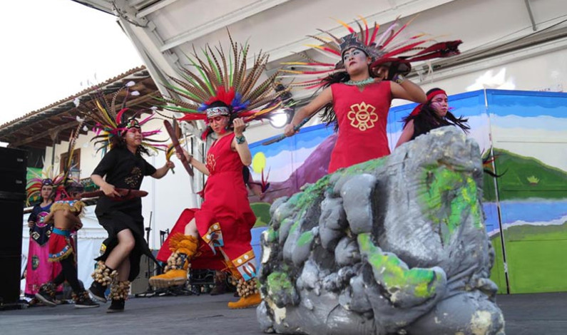 Derrama cultura Valle de Bravo en el Festival de las Almas