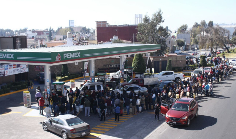 Hace crisis la falta de gasolinas en Valle de Toluca