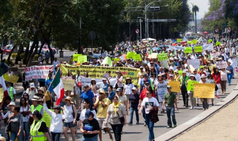 “Chalecos Amarillos” protestan contra AMLO a 100 días de su gobierno
