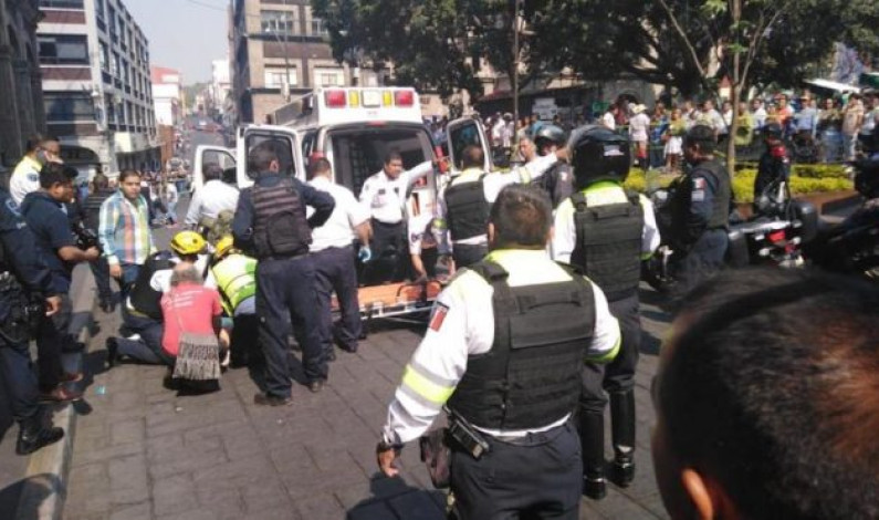 Asesinan a empresario en pleno centro de Cuernavaca; un reportero resulta herido