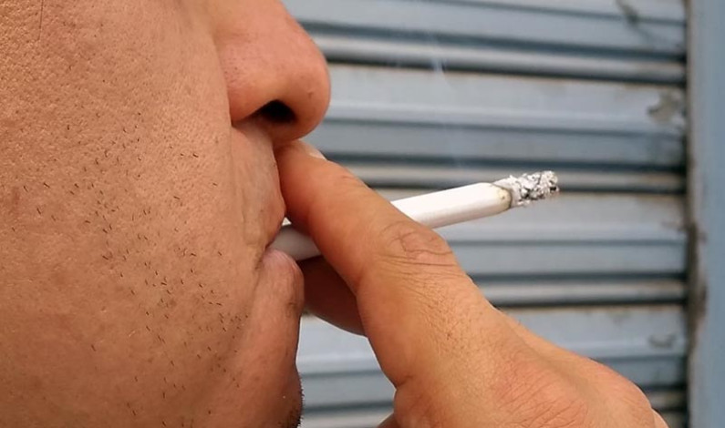 El tabaquismo se apodera de jóvenes mexiquenses; cada vez fuman a más temprana edad