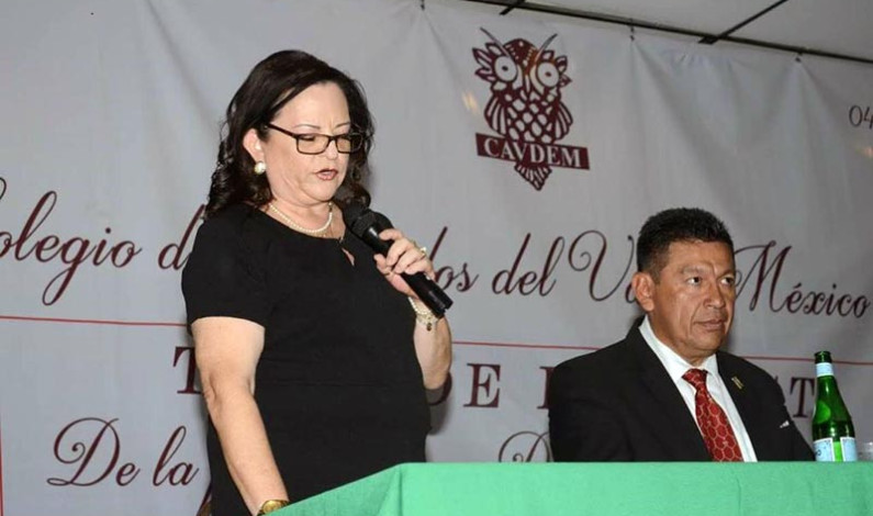 Judith Regalado Aranda preside a los abogados del Valle de México en Cuautitlán