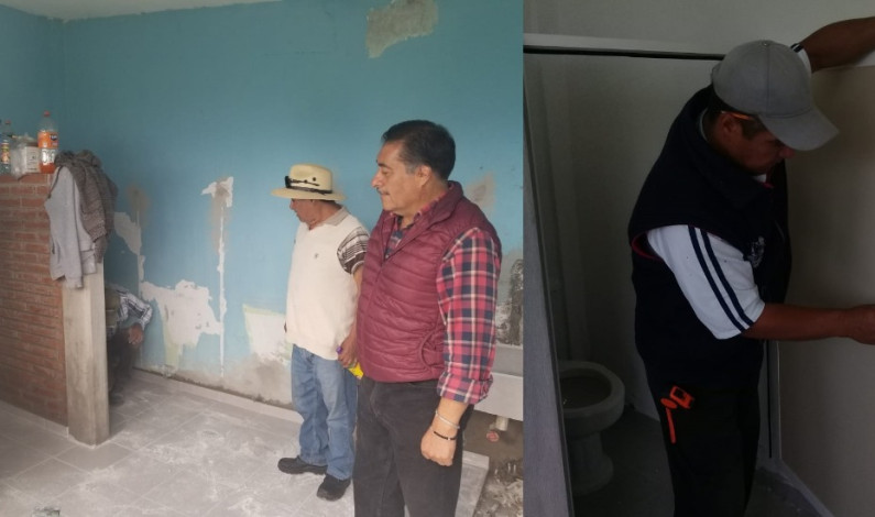 Renuevan módulos sanitarios de escuela en Almoloya de Juárez
