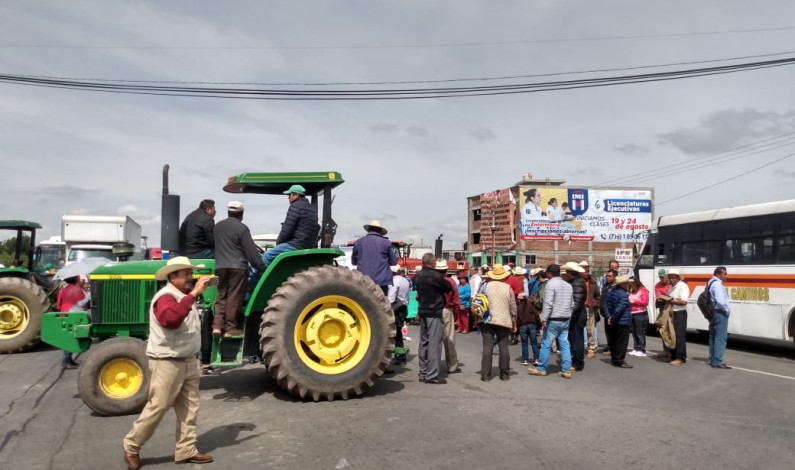 Protestan campesinos por falta de apoyo para comprar fertilizantes