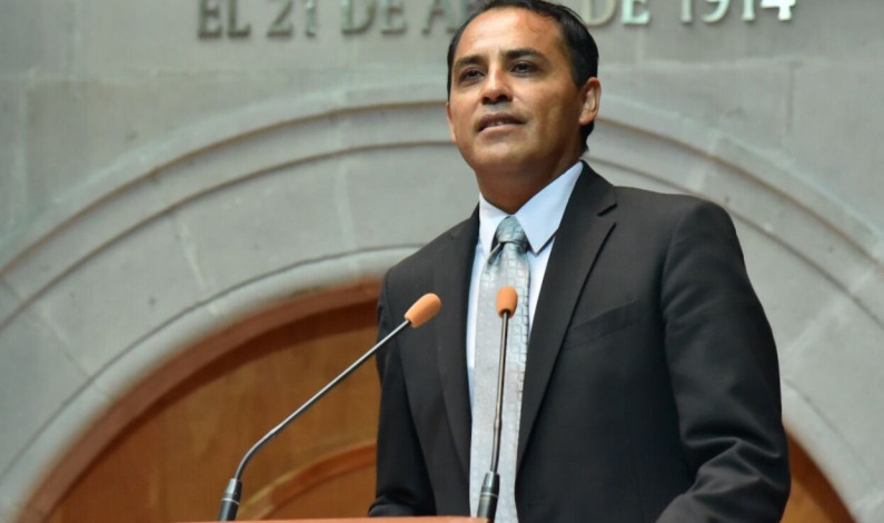 Propone Bernardo Segura garantizar educación hasta bachillerato a mexiquenses