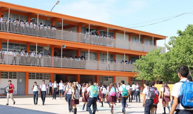 Invierte Metepec 10 millones de pesos en becas escolares