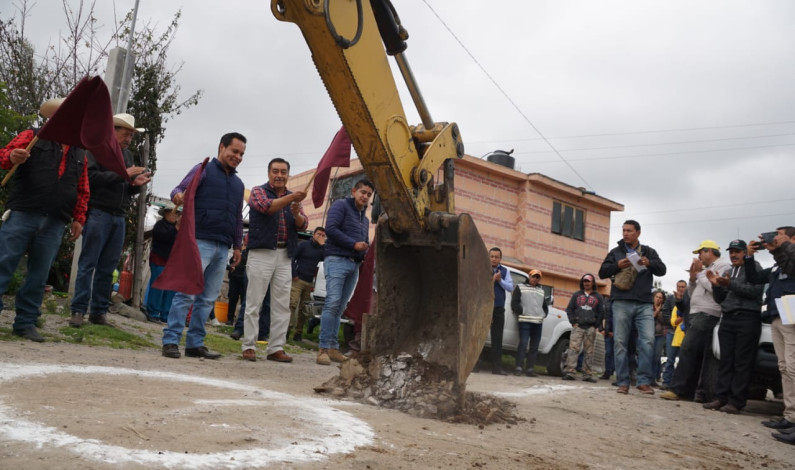 Construye Almoloya de Juárez red de drenaje sanitario
