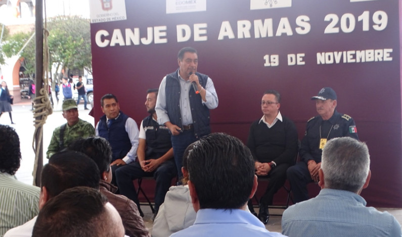 Emprende Almoloya de Juárez canje de armas