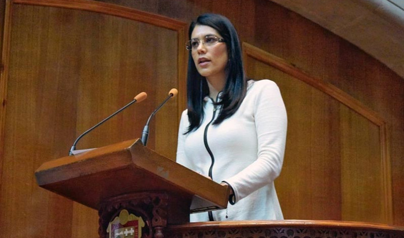 Plantea Lorena Marín incorporar la figura de “junta de peritos” en materia civil