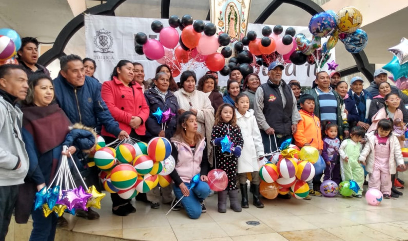 Celebran globeros su día en Toluca