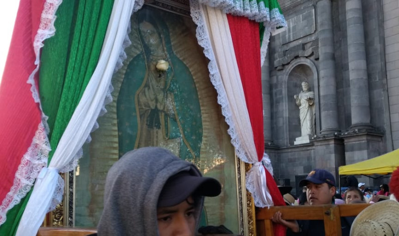Salen de Toluca más de 30 mil peregrinos a la Basílica de Guadalupe