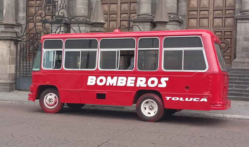 Vuelven a la vida camión de Bomberos en Toluca