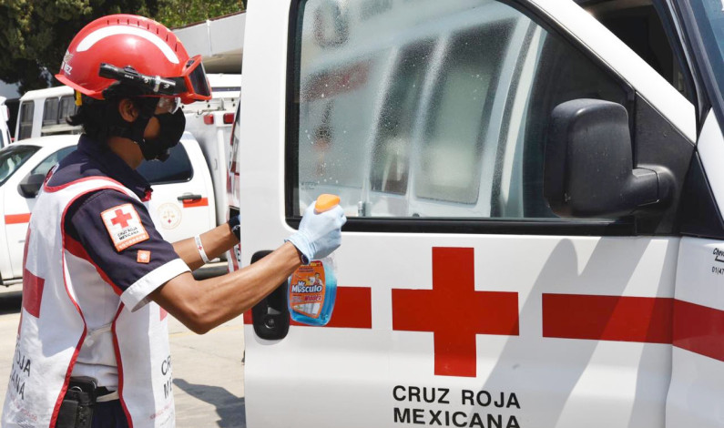 Apoyan a Cruz Roja con materiales de limpieza y sanitización