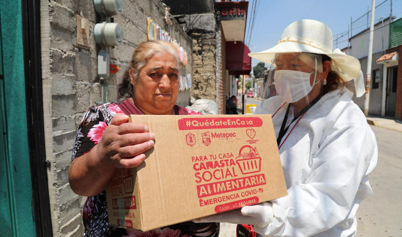 Entregan en Metepec más de 26 mil canastas alimentarias