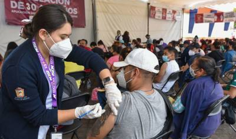 Vacunan al menos a 6 mil trabajadores de empresas mexiquenses