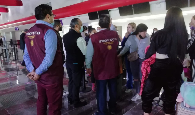 Varados en Aeropuerto de Toluca 90 pasajeros de vuelo a Venezuela