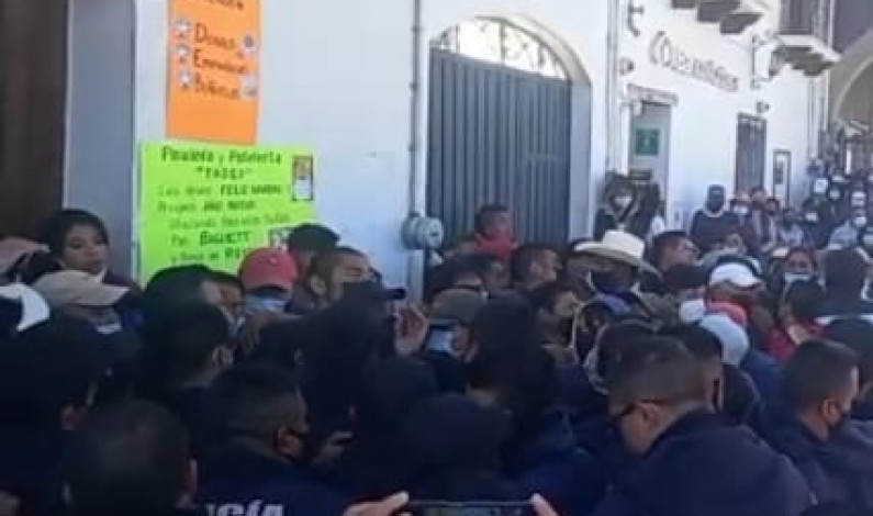 A golpes Síndico Municipal de Amanalco pretende reemplazar a alcaldesa