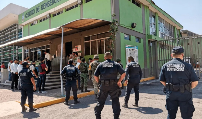 Deja ocho muertos riña en cárcel de Colima