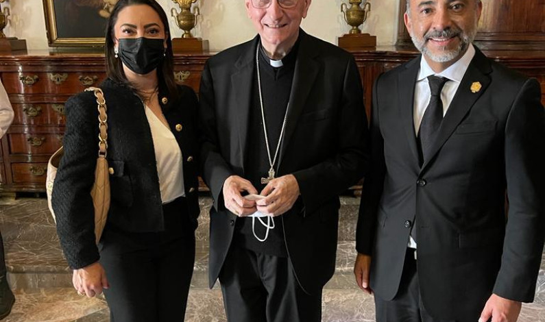 Se reúne Fernando Flores con Secretario de Estado del Vaticano