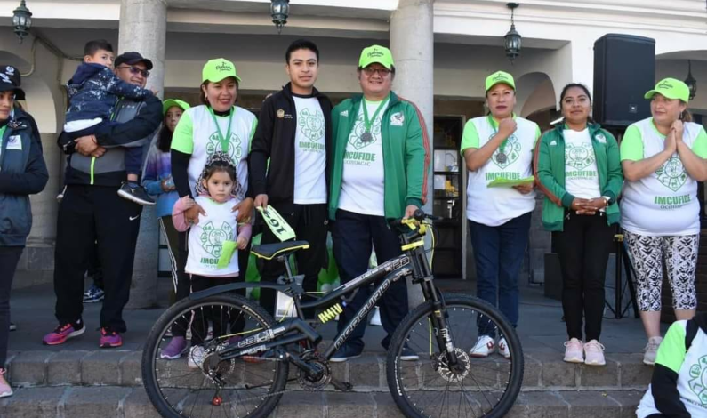 Gran participación en la primera Caminata Familiar en Ocoyoacac