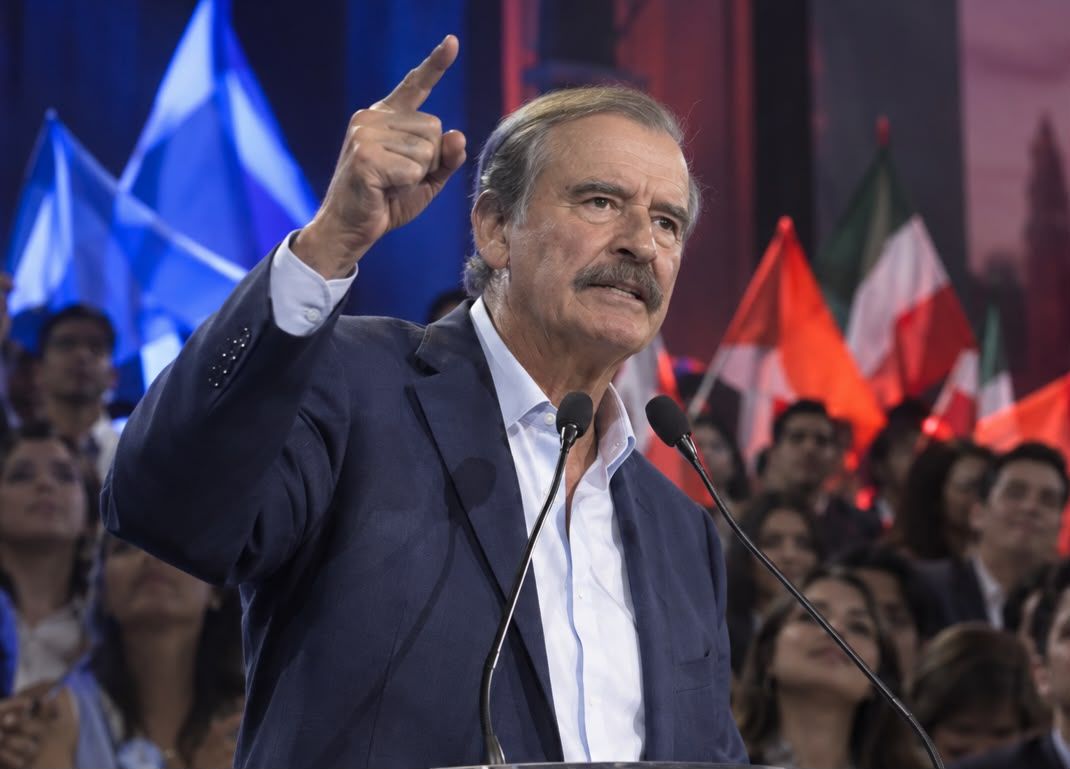 LLAMA EL EXPRESIDENTE VICENTE FOX A ALIANZA CONTRA MORENA